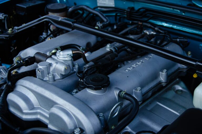 첫 차 찾기 프로젝트 ep.1 - 후륜구동 엔진룸